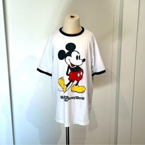 Disney, Mickey Mouse T-shirt